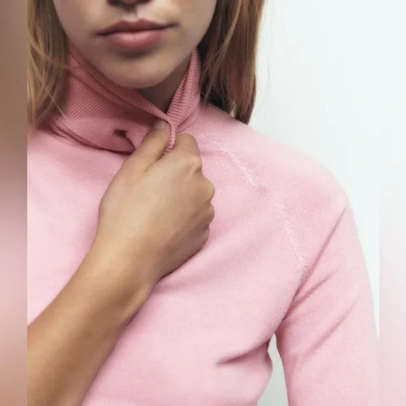 Zara High Collar Turtleneck Fine Ribbed Knit 3/4 Sleeve Sweater in Pink - Picture 6 of 14